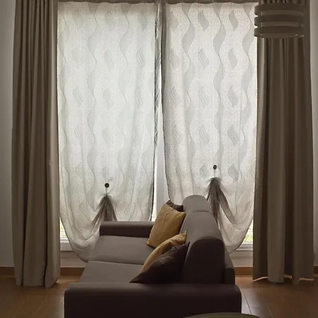 Rebecca Lejlighed Pula